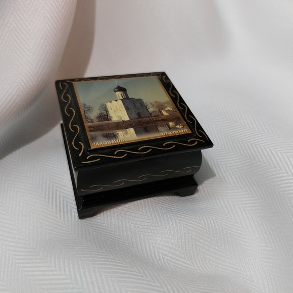 Lacquer Russian Miniature Small Box Trinket Russia Folk Craft Hand Painting - Picture 2 of 6